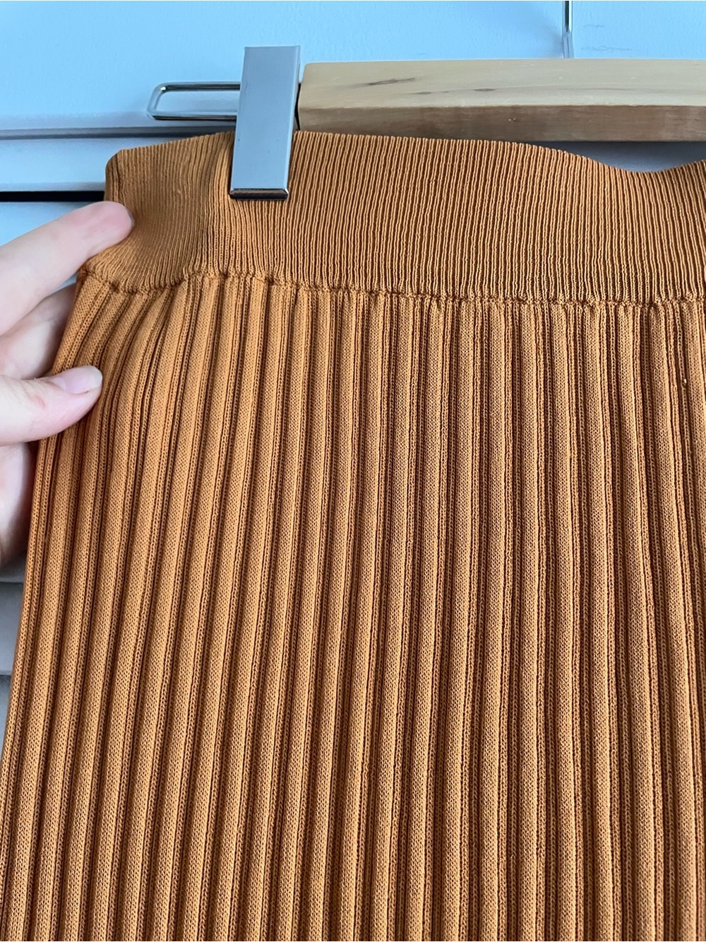 Wilfred Aritzia Ribbed Maxi Skirt Side Slit Ochre Dark Yellow Medium M